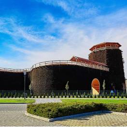 فندق Wieliczka يضم غرف وشقق ومطعم ومؤتمرات ترفيهية في بولندا